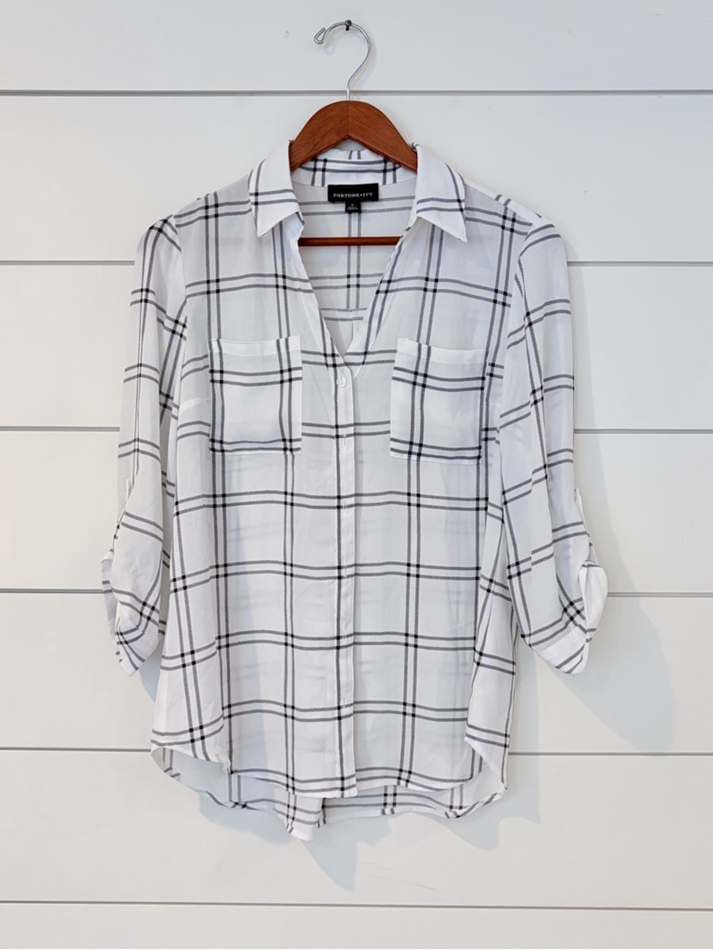 Fortune + Ivy Plaid Button Down Blouse M Minimalist Officecore Clean Girl Top